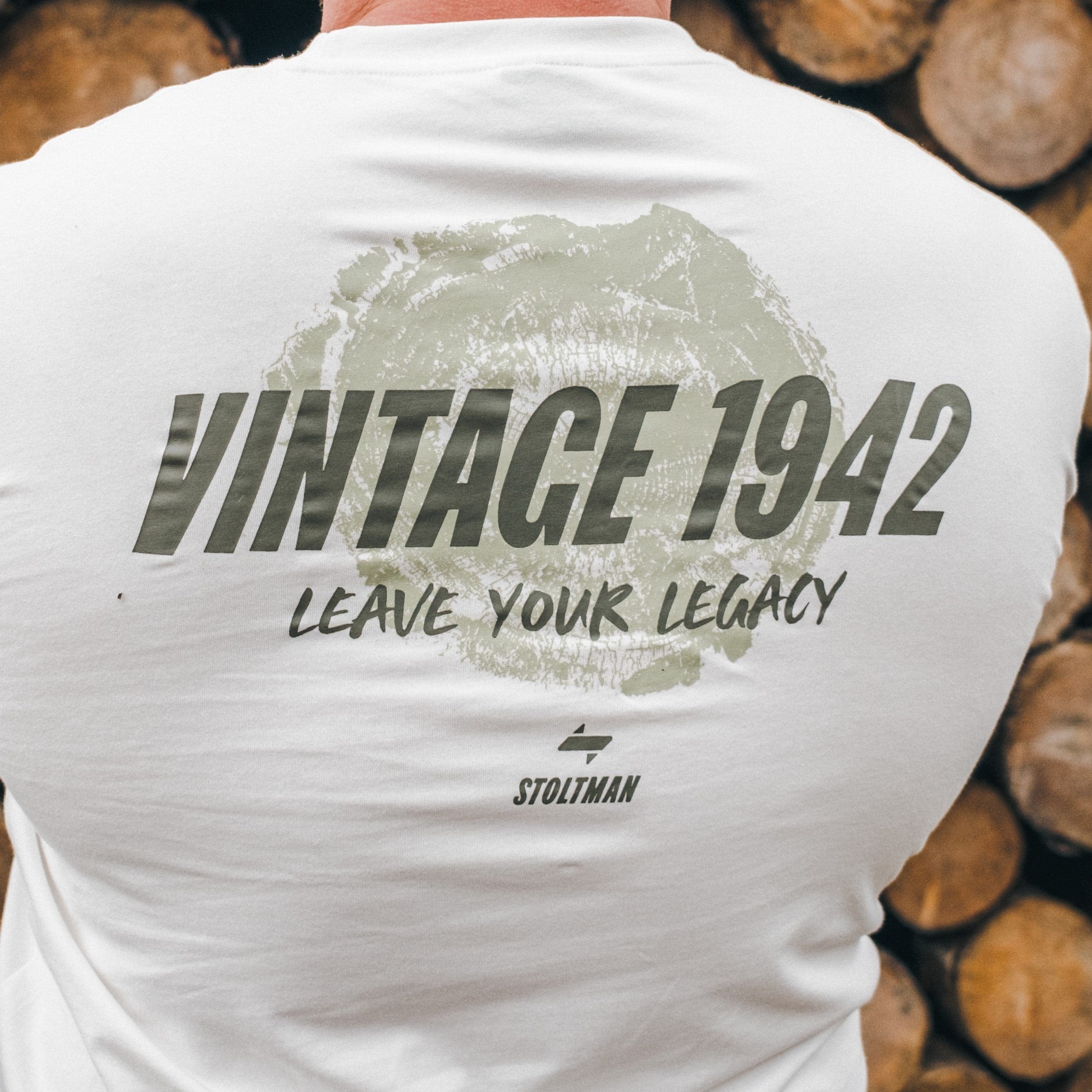 "Vintage 1942 : Opa Stoltman" T-Shirt - Stoltman Brothers